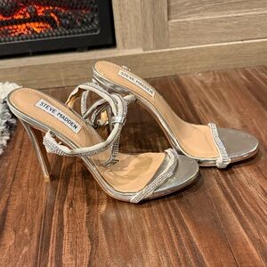 Steve Madden Metallic Silver Heels